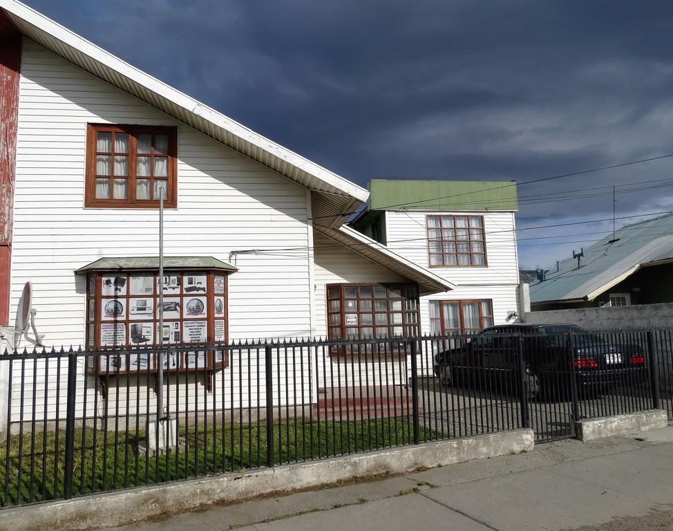 Hospedaje Familiar Пунта-Аренас Экстерьер фото
